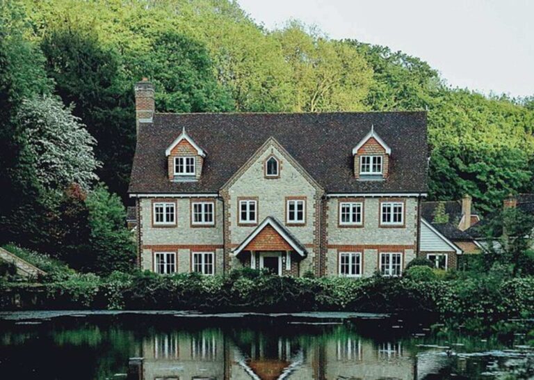 Tudor architecture in England